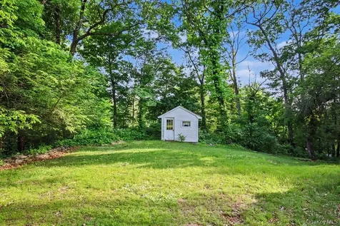 2 Troy Place Patterson NY 12563