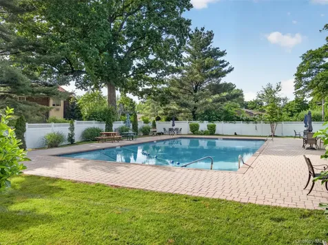 10E Blue Hill Orangeburg NY 10962