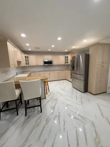 83 Foxwood Drive Jericho NY 11753
