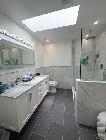 83 Foxwood Drive Jericho NY 11753