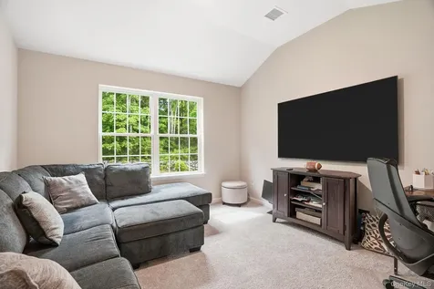 8 Muscoot River Road Yorktown Heights NY 10598