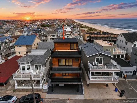 18 New Hampshire Street Long Beach NY 11561