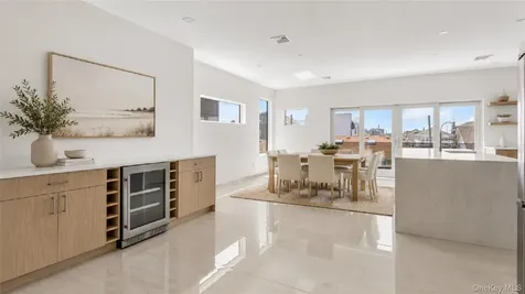 18 New Hampshire Street Long Beach NY 11561