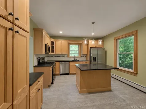 248 N Highland Avenue Chestnut Ridge NY 10965