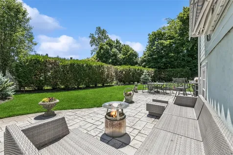 29 Three Sisters Road Saint James NY 11780