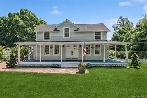 29 Three Sisters Road Saint James NY 11780