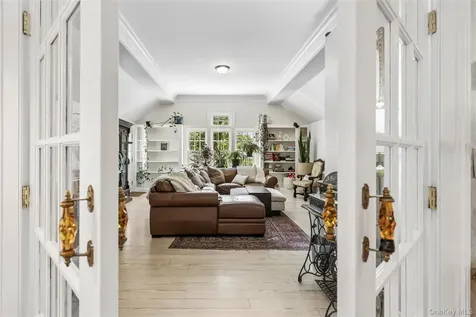 29 Three Sisters Road Saint James NY 11780