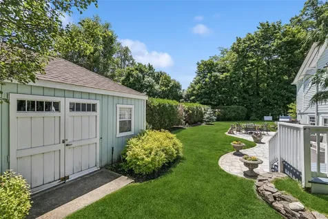 29 Three Sisters Road Saint James NY 11780