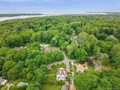29 Three Sisters Road Saint James NY 11780
