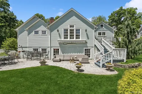 29 Three Sisters Road Saint James NY 11780