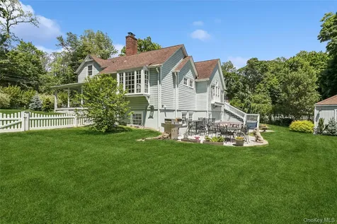 29 Three Sisters Road Saint James NY 11780