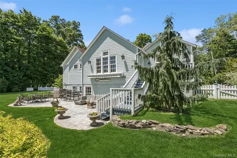 29 Three Sisters Road Saint James NY 11780