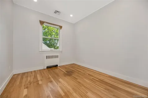 233 Walnut Street Massapequa Park NY 11762