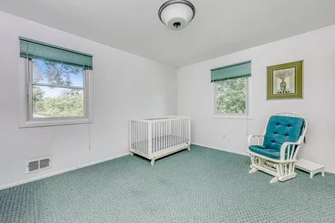 20 Dolphin Road New City NY 10956