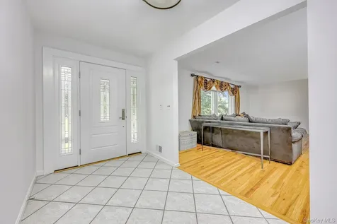 20 Dolphin Road New City NY 10956