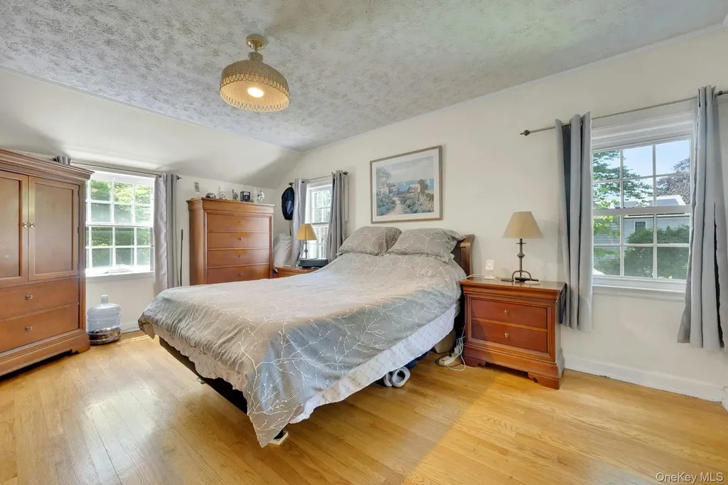 29 Deerfield Avenue Eastchester NY 10709