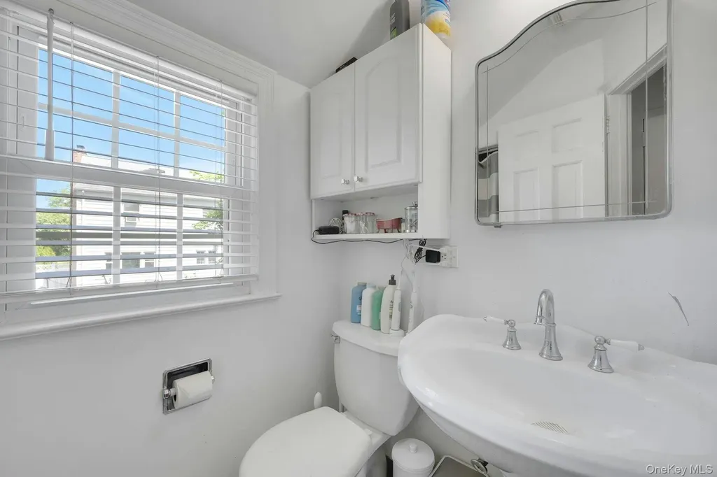 29 Deerfield Avenue Eastchester NY 10709