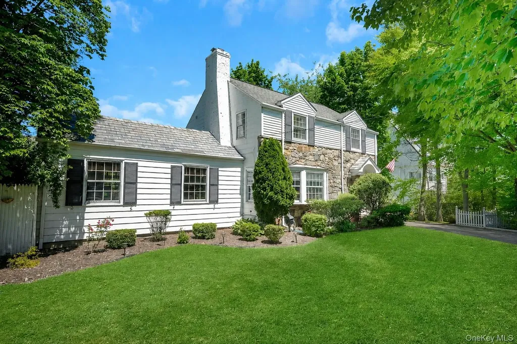29 Deerfield Avenue Eastchester NY 10709