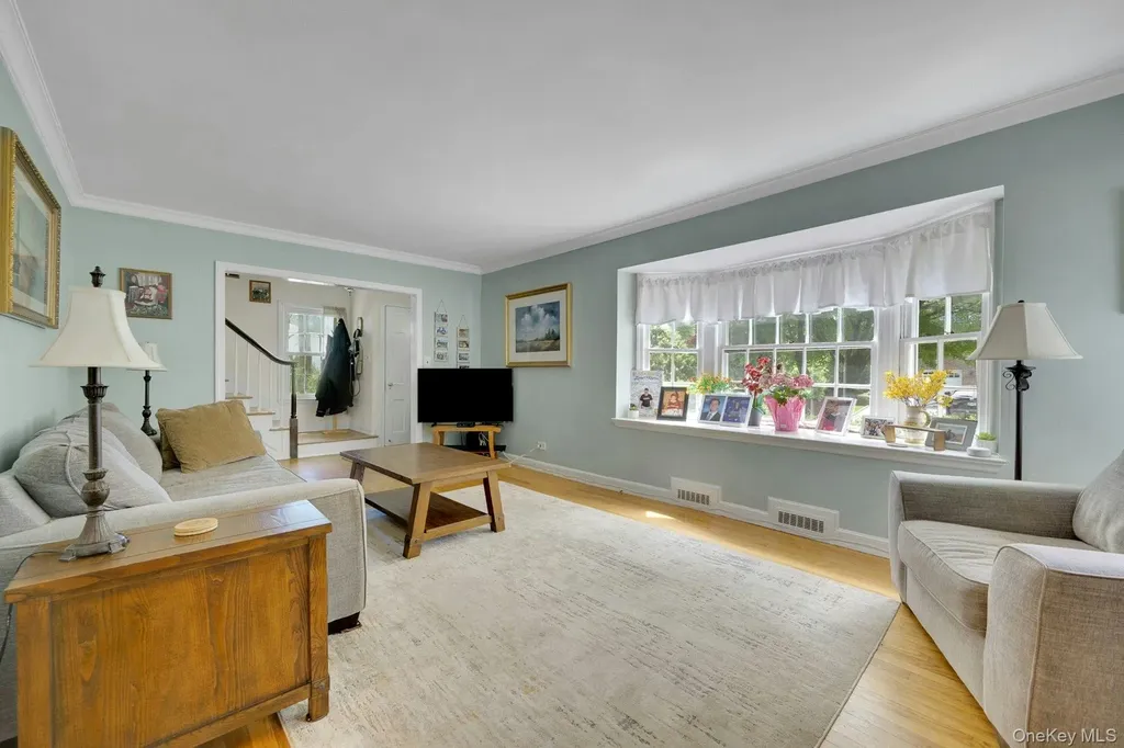 29 Deerfield Avenue Eastchester NY 10709