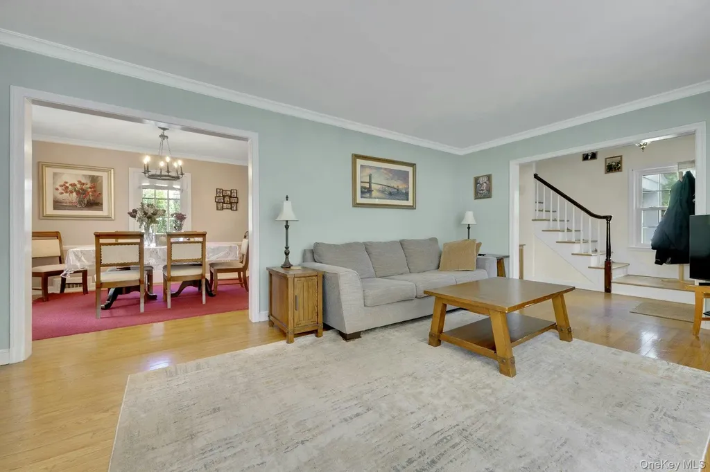 29 Deerfield Avenue Eastchester NY 10709