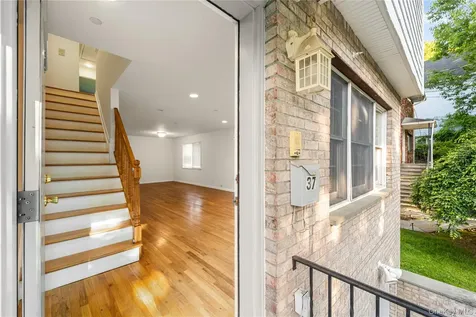 39 Clifford Place Harrison NY 10528