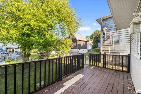 39 Clifford Place Harrison NY 10528