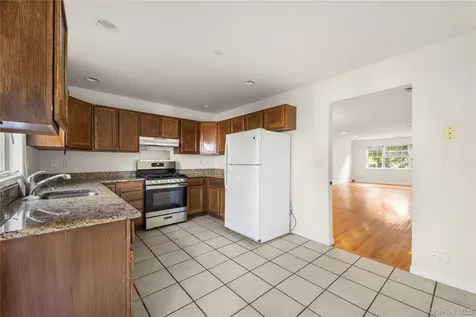 39 Clifford Place Harrison NY 10528