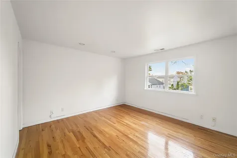 39 Clifford Place Harrison NY 10528
