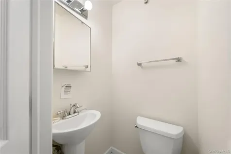 39 Clifford Place Harrison NY 10528