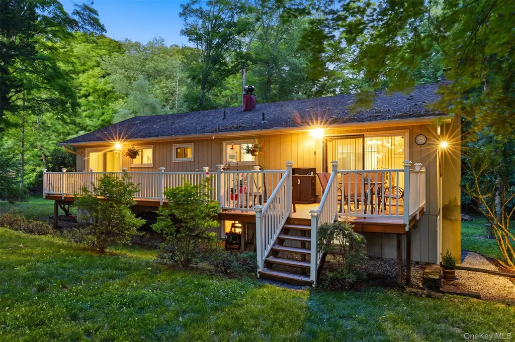 370 Furnace Dock Road Cortlandt Manor NY 10567