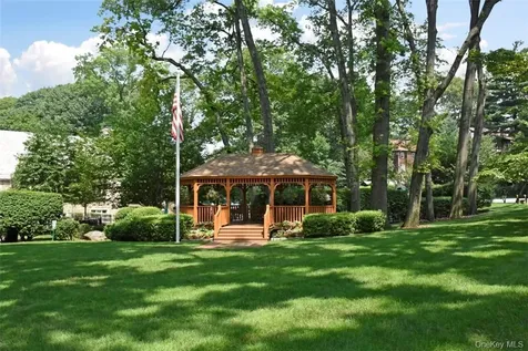 139 Fifth Avenue Pelham NY 10803