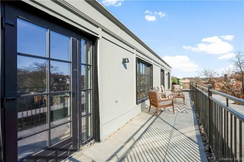 139 Fifth Avenue Pelham NY 10803