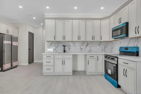 16428 77th Road Fresh Meadows NY 11366