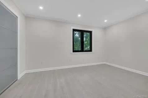 16428 77th Road Fresh Meadows NY 11366