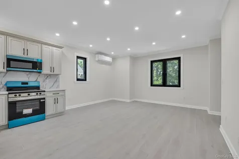 16428 77th Road Fresh Meadows NY 11366