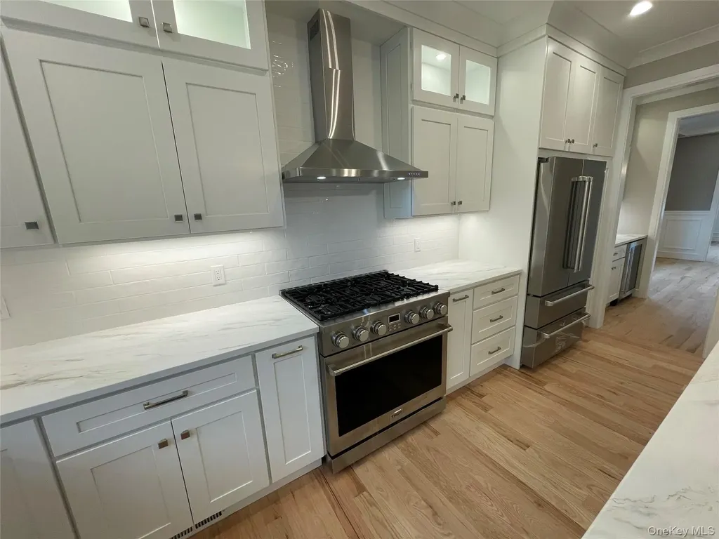 469 Andrews Road Mineola NY 11501