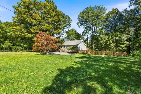 238 Tomahawk Street Yorktown Heights NY 10598