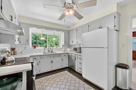 194 Wilbur Boulevard Poughkeepsie NY 12603
