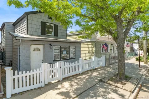 1107 Cross Bay Boulevard Broad Channel NY 11693