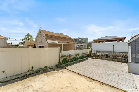 1107 Cross Bay Boulevard Broad Channel NY 11693