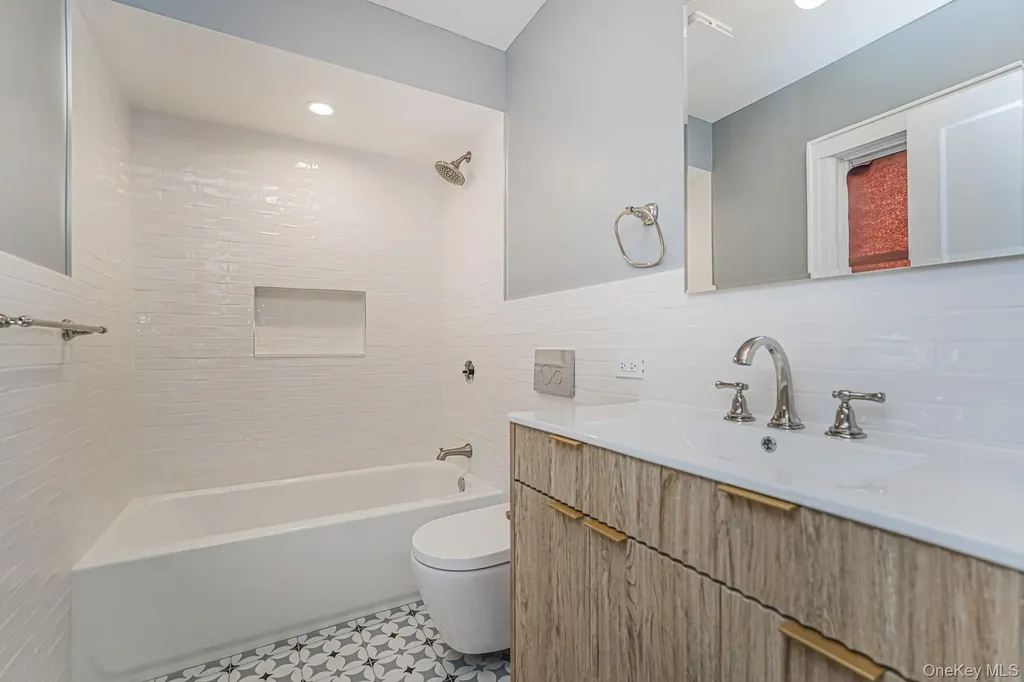 332 Willowbrook Staten Island NY 10314