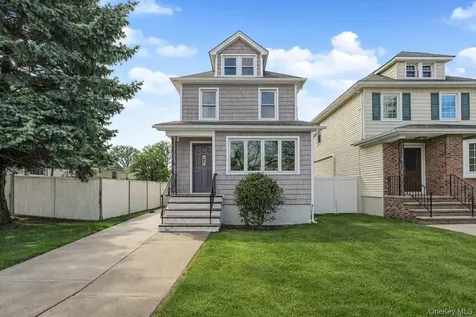 332 Willowbrook Staten Island NY 10314