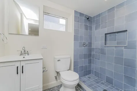 332 Willowbrook Staten Island NY 10314