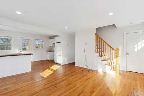 87 North Road Hampton Bays NY 11946
