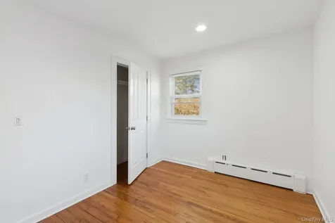 87 North Road Hampton Bays NY 11946