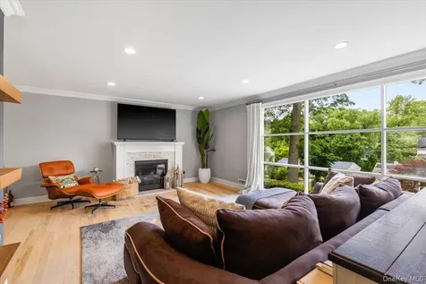 17 Tewkesbury Road Scarsdale NY 10583