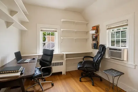 463 Beach Avenue Mamaroneck NY 10543