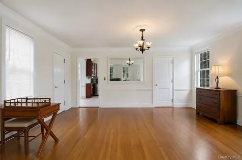 463 Beach Avenue Mamaroneck NY 10543