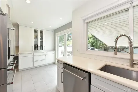 383 Violet Street Massapequa Park NY 11762