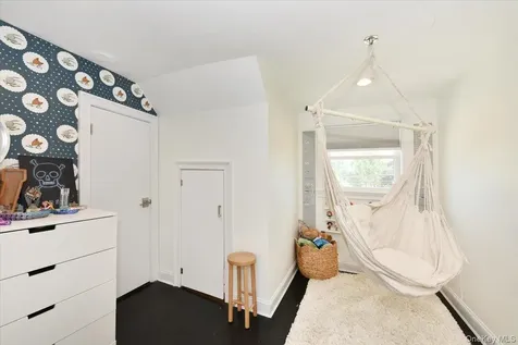 383 Violet Street Massapequa Park NY 11762